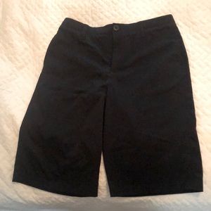 Under Armour Heat Gear Boys golf shorts EUC size 16